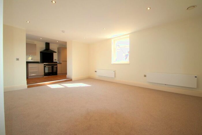 2 Bedroom Flat To Rent In Hunter House, Goodramgate, York, YO1