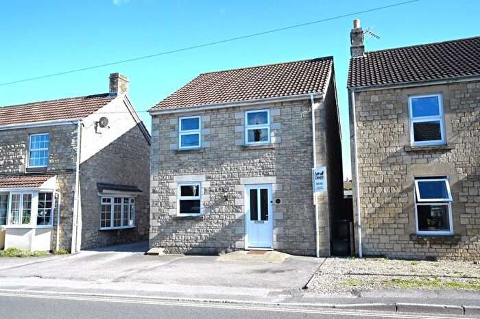 3 Bedroom Detached House For Sale In Ashgrove, Peasedown St John, BA2