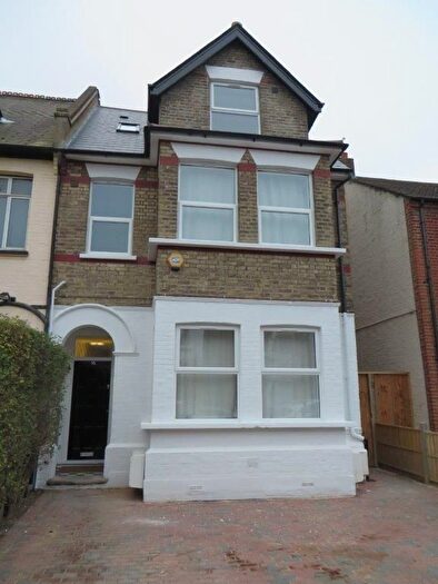 1 Bedroom Flat To Rent In Norbury Court Road, London, SW16