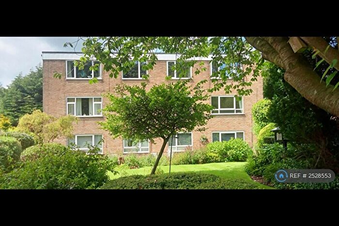 2 Bedroom Flat To Rent In Cookridge, Leeds, LS16
