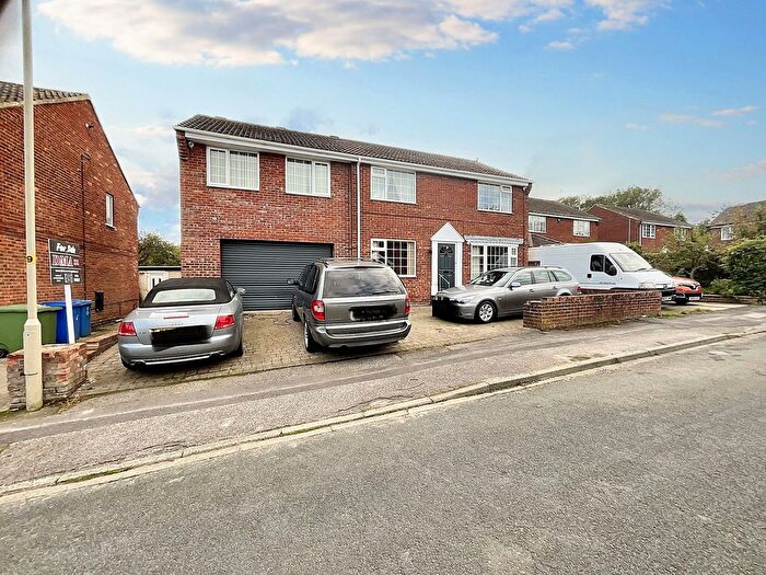 4 Bedroom Property To Rent In Priest Close, Hunmanby, YO14