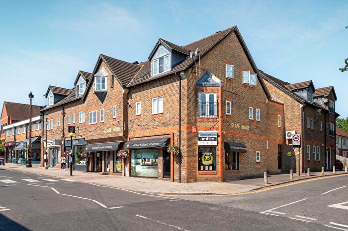 1 Bedroom Flat For Sale In High Street, Sunninghill, SL5