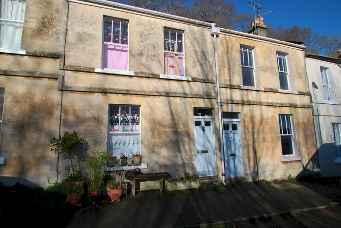 2 Bedroom Property To Rent In Perfect View, Camden, Bath BA1