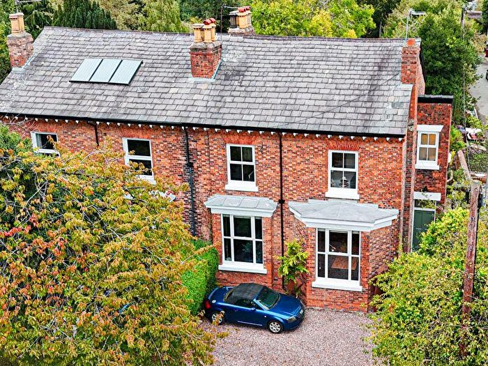 4 Bedroom Semi-Detached House For Sale In Roby Road, Huyton, Liverpool, L36
