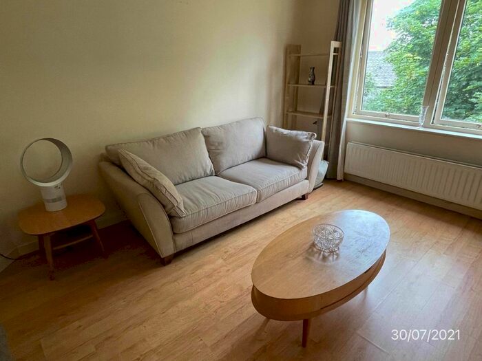 2 Bedroom Flat To Rent In Bloomfield Court, Second Floor Right, Aberdeen, AB10