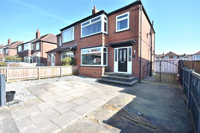 3 Bedroom Semi Detached House For Sale In Manston Crescent, Leeds, West Yorkshire, LS15