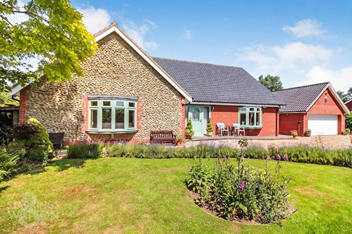 4 Bedroom Detached House For Sale In Harleston Road, Rushall, Diss, IP21