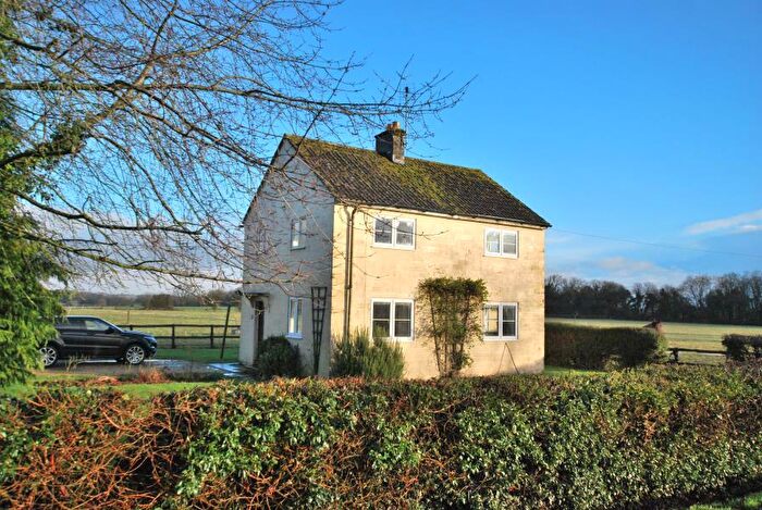 3 Bedroom Detached House To Rent In Shipton Moyne, GL8