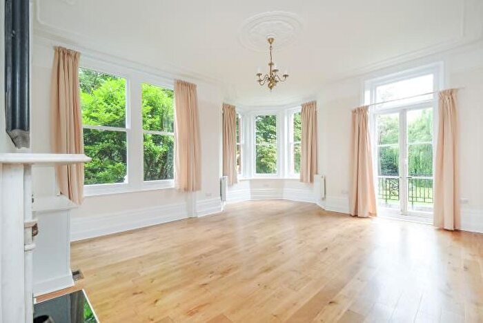 4 Bedroom Flat To Rent In Riverview Mansions, Twickenham, TW1