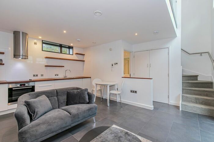 1 Bedroom Flat To Rent In Cowley Road, Oxford, OX4