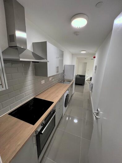 1 Bedroom Flat To Rent In Gelligaer Street, Cardiff, CF24