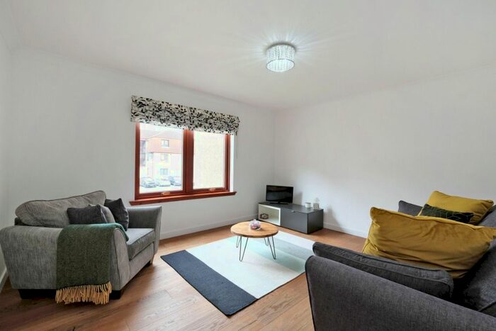 2 Bedroom Flat To Rent In Macaulay Drive, Aberdeen, AB15