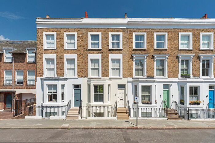 3 Bedroom Flat To Rent In Flood Street, Chelsea, London, United Kingdom, SW3