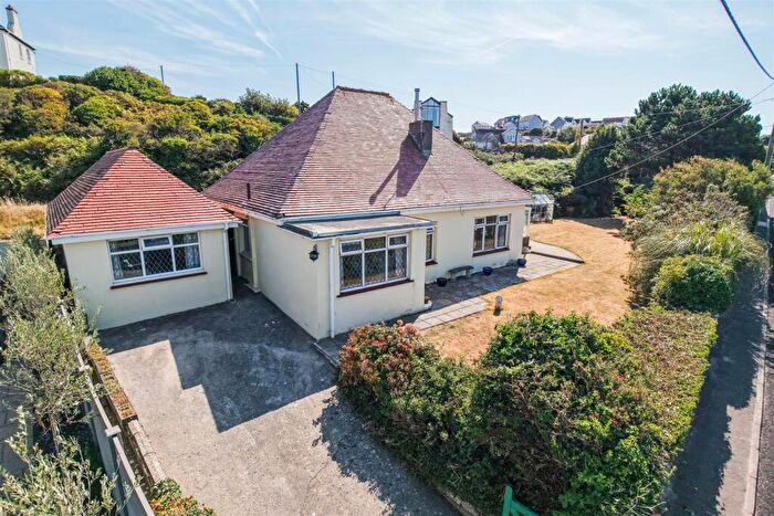 4 Bedroom Detached Bungalow For Sale In Main Road, Ogmore-By-Sea, Bridgend, Vale Of Glamorgan, CF32