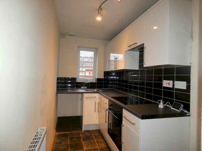 2 Bedroom Flat To Rent In Gatefield Street, Crewe CW1