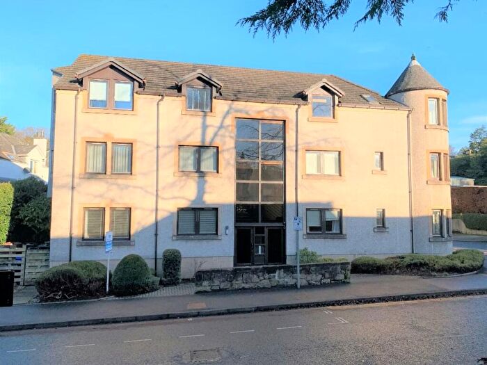 2 Bedroom Flat For Sale In St. Marys Court, Dunblane, FK15