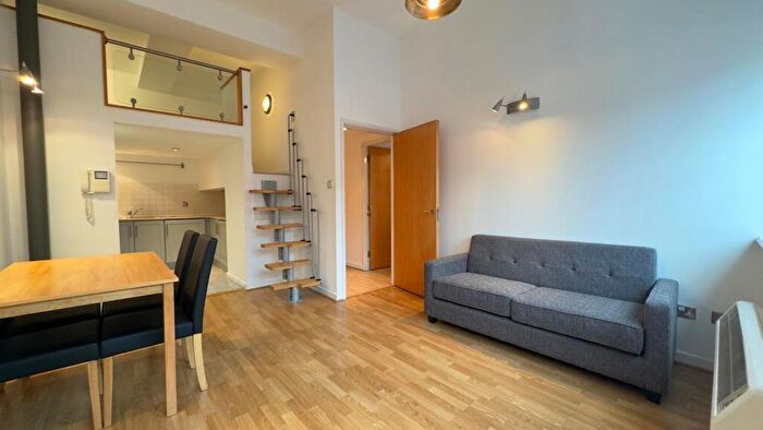 1 Bedroom Apartment To Rent In Lancaster Princess Street, Manchester, M1