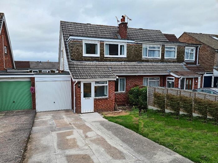 3 Bedroom Semi-Detached House To Rent In Woodview, Paulton, Bristol, BS39