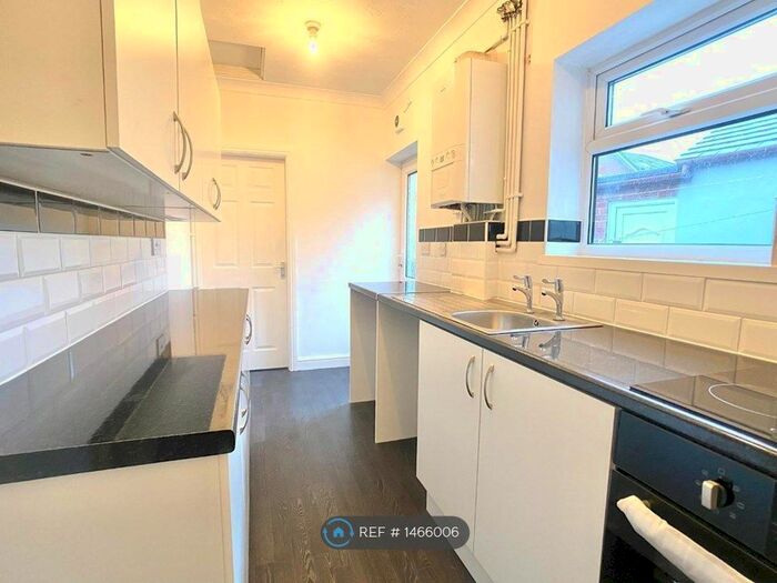 2 Bedroom Terraced House To Rent In Station Street, Stoke-On-Trent, ST6