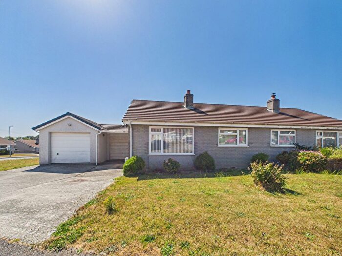2 Bedroom Semi-Detached Bungalow For Sale In Tor View, Tregadillett, PL15
