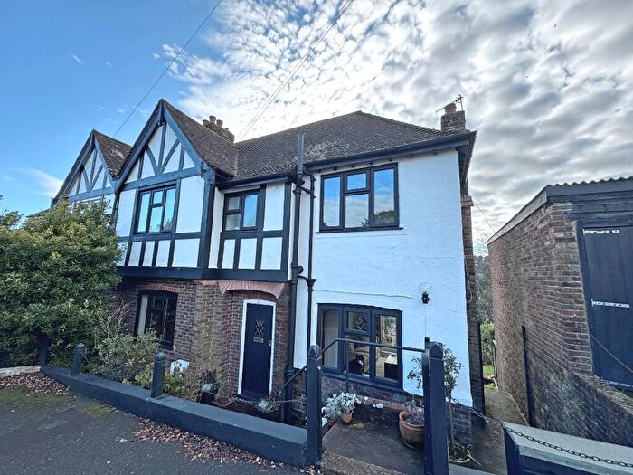 3 Bedroom Semi-Detached House For Sale In Hillbrow Road, BN1