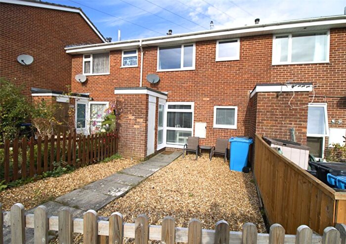 1 Bedroom Apartment For Sale In Viscount Walk, Bournemouth, Dorset, BH11