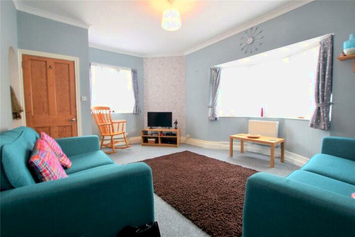 1 Bedroom Apartment To Rent In Clockhouse Road, Farnborough, Hampshire, GU14
