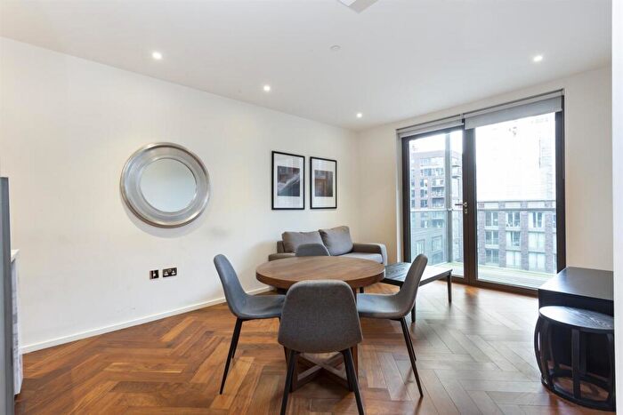 2 Bedroom Flat To Rent In Ambassador Building Embassy Gardens, New Union Square, London, SW11