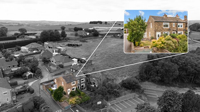 3 Bedroom Cottage For Sale In Withinfields, Southowram, HX3