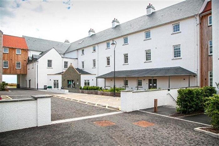1 Bedroom Flat To Rent In Landale Court, AB39