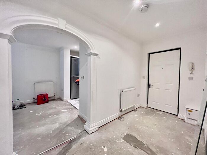 2 Bedroom Apartment To Rent In Newitt Place, Southampton, SO16