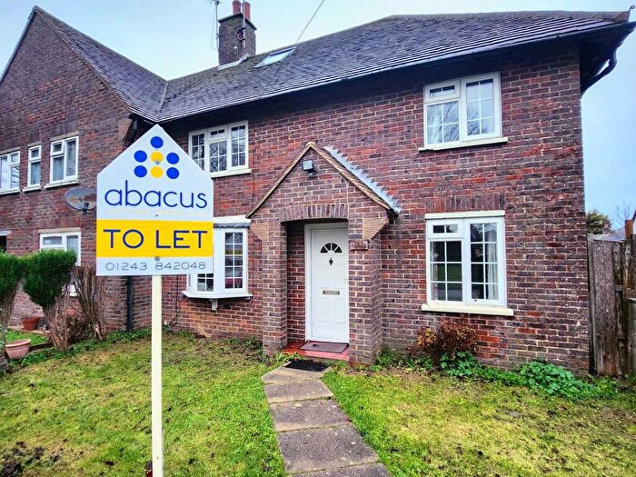 4 Bedroom Semi-Detached House To Rent In Lucking Lane, Middleton On Sea, PO22