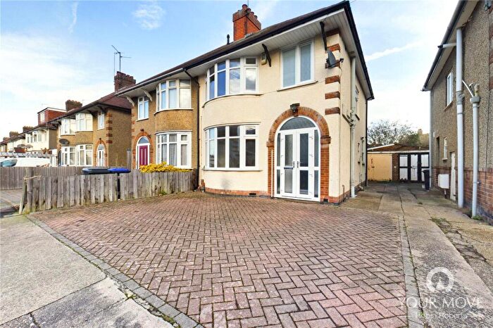 3 Bedroom Semi Detached House For Sale In Sandiland Road, Northampton, Northamptonshire, NN3