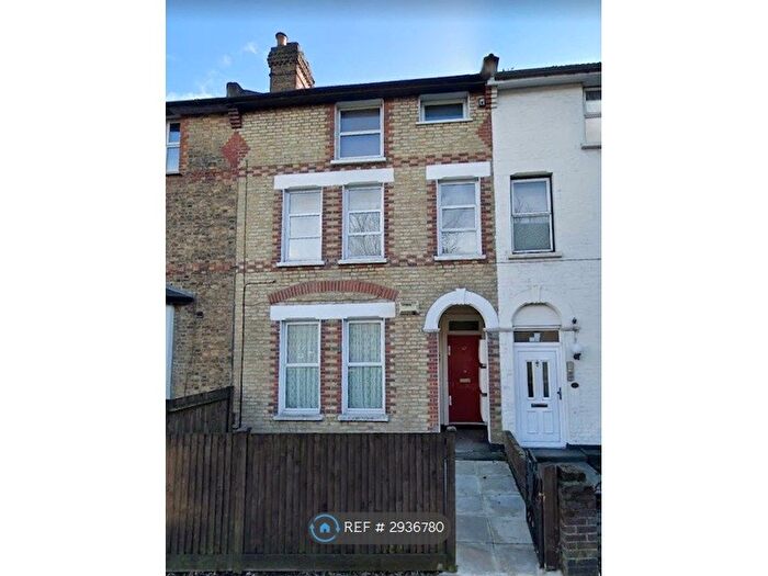 1 Bedroom Flat To Rent In Croham Road, South Croydon, CR2