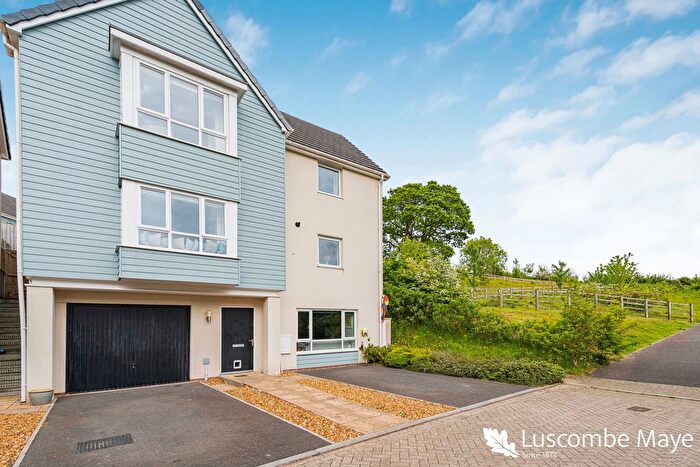 4 Bedroom Detached House For Sale In Sparkhays Drive, Totnes, TQ9