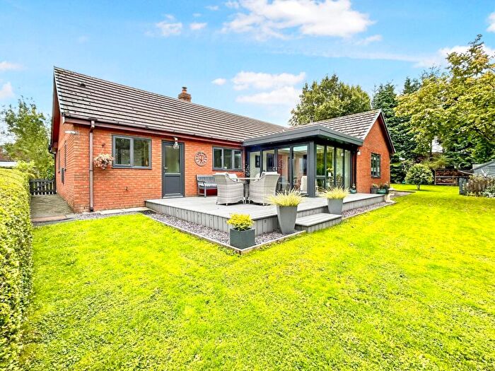 3 Bedroom Bungalow For Sale In Howey, Llandrindod Wells, Powys, LD1
