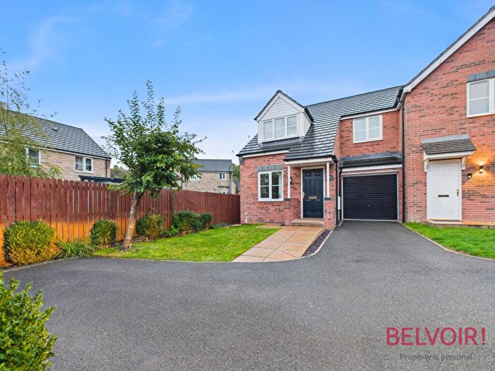 3 Bedroom Semi-Detached House To Rent In Stone Bank, Mansfield, NG18