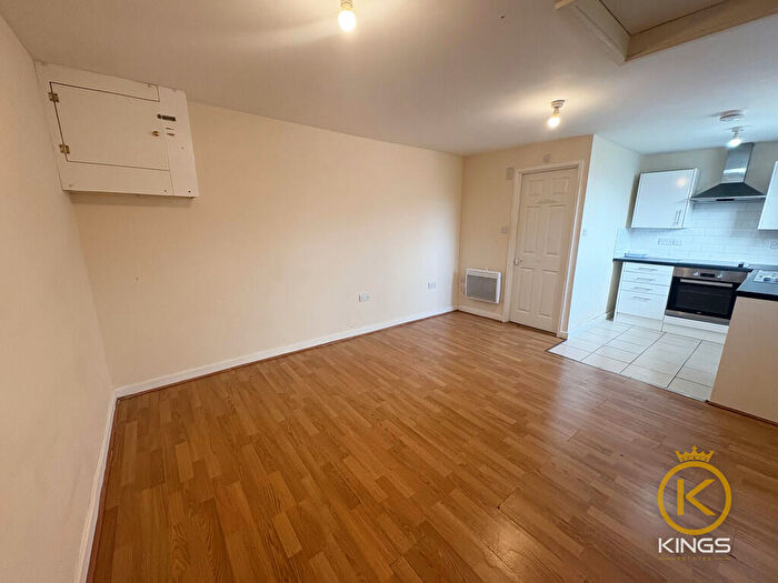 Studio To Rent In Eastney Road, Southsea, PO4
