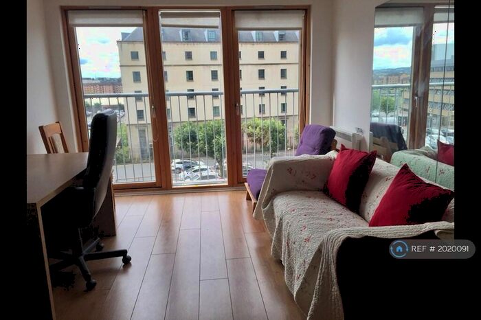 2 Bedroom Flat To Rent In Argyle Street, Glasgow, G2
