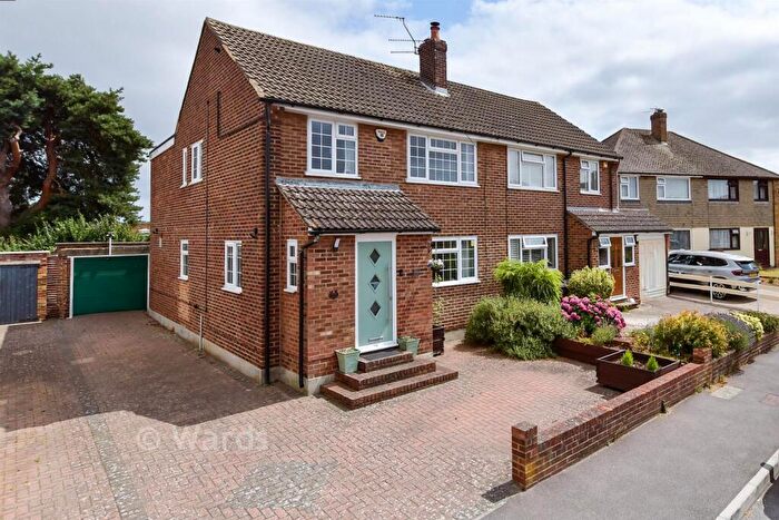 3 Bedroom Semi Detached House For Sale In Priory Grove, Ditton, Aylesford, Kent, ME20