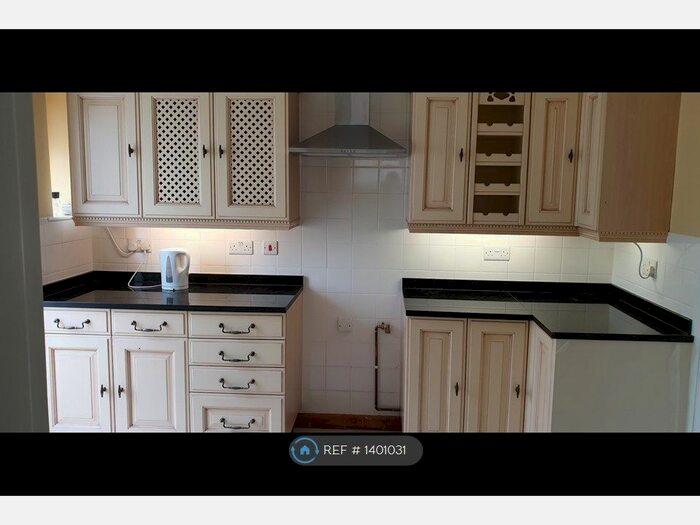 3 Bedroom Semi-Detached House To Rent In Thanet Road, Ipswich, IP4