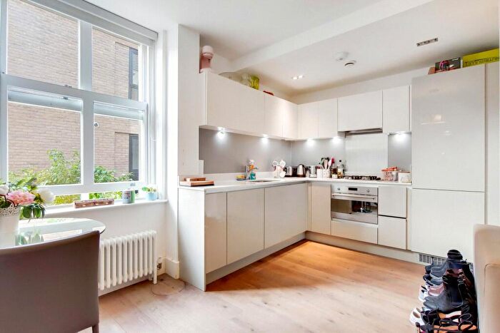 1 Bedroom Flat To Rent In Ashmore Road London, SE18