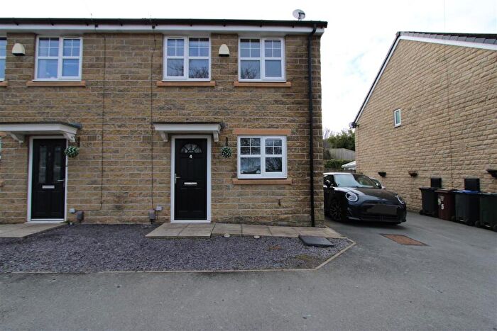 2 Bedroom Semi-Detached House To Rent In Martin Bell Way, Shipley, BD18