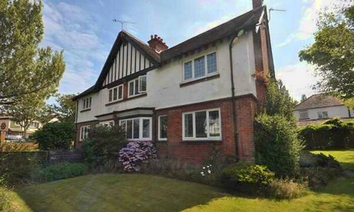 3 Bedroom Semi-Detached House To Rent In Athelstan Road, Southampton, Southampton, SO19