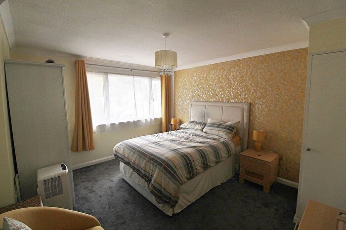 3 Bedroom Terraced House For Sale In Kennedy Close, Purbrook, Waterlooville, PO7