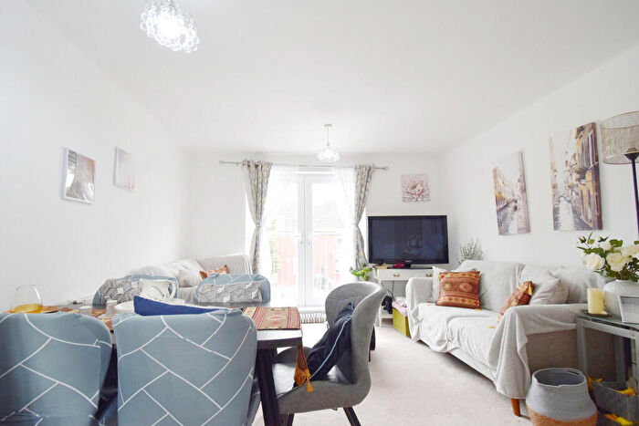 2 Bedroom Apartment For Sale In Mclellan Court, Common Way, Coventry, CV2