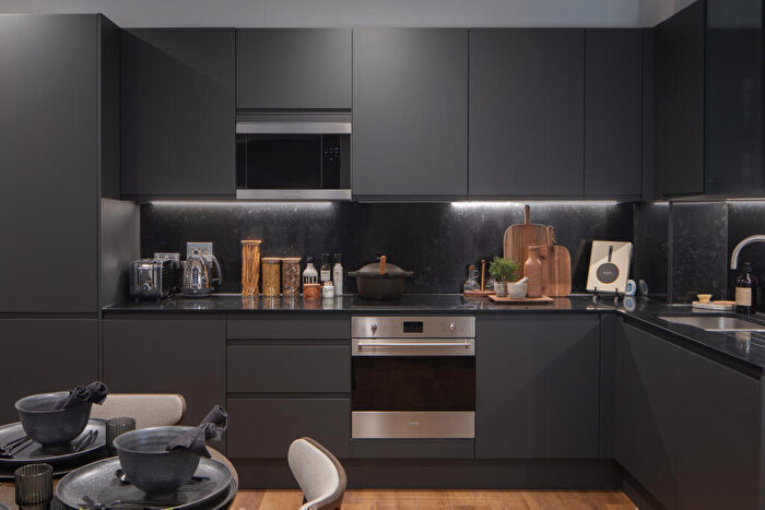 2 Bedroom Apartment To Rent In Lower Essex Street, Birmingham, B5