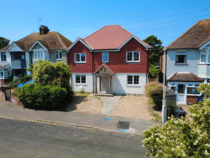 5 Bedroom Detached House For Sale In The Courts, Margate, CT9