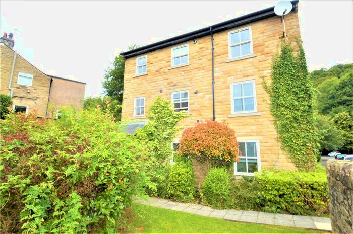 2 Bedroom Flat To Rent In Hamson Drive, Bollington, Macclesfield, Cheshire, SK10