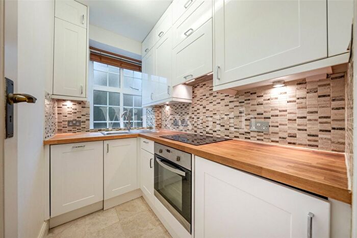 1 Bedroom Flat To Rent In North End Road, London, NW11
